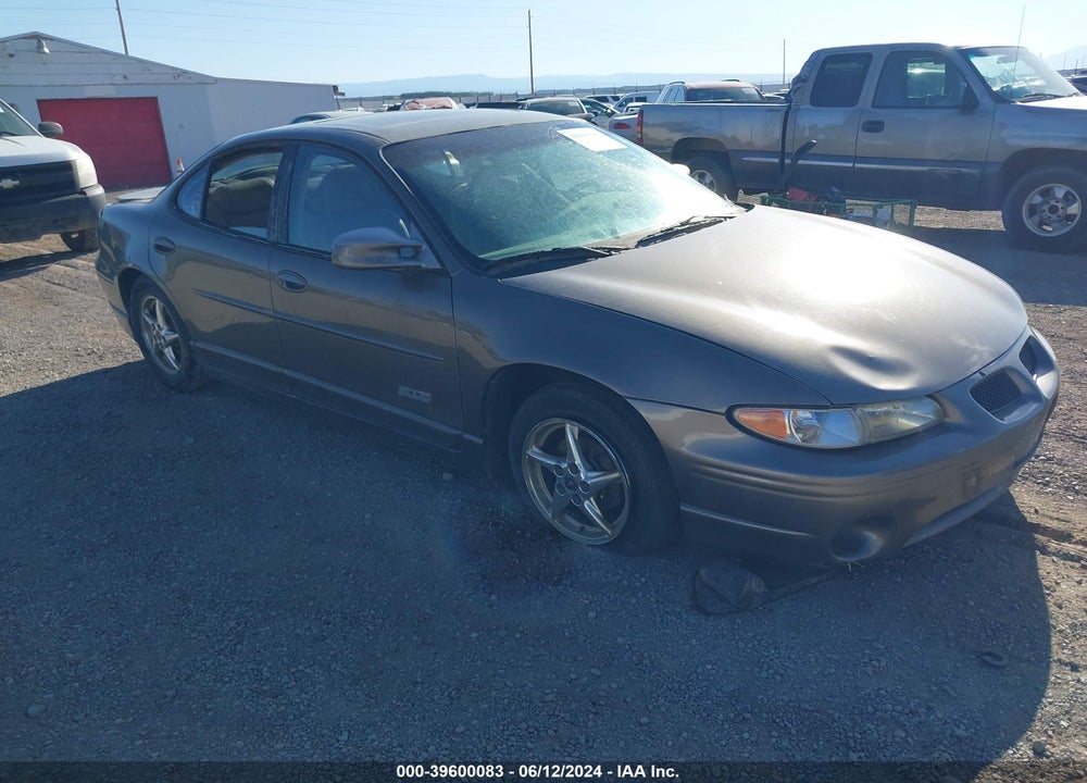 2000 PONTIAC GRAND PRIX GTP VIN: 1G2WR5215YF118979