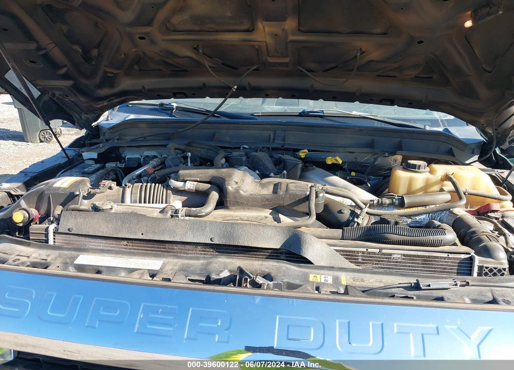 2013 FORD F-250 LARIAT VIN: 1FT7W2BT0DEB55530