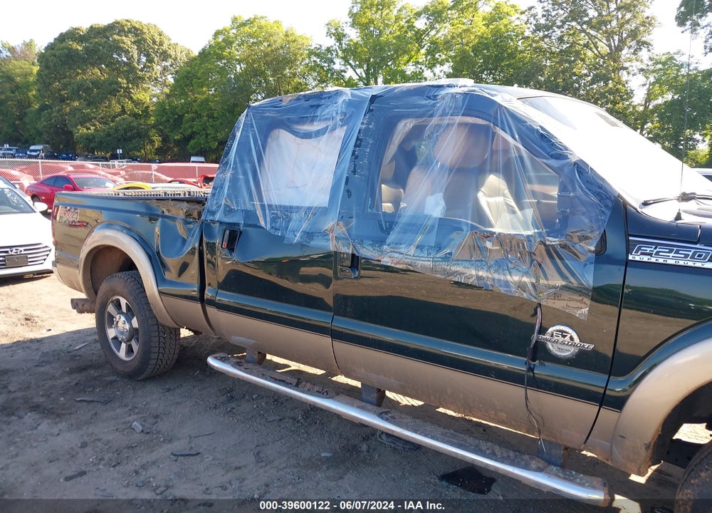 2013 FORD F-250 LARIAT VIN: 1FT7W2BT0DEB55530