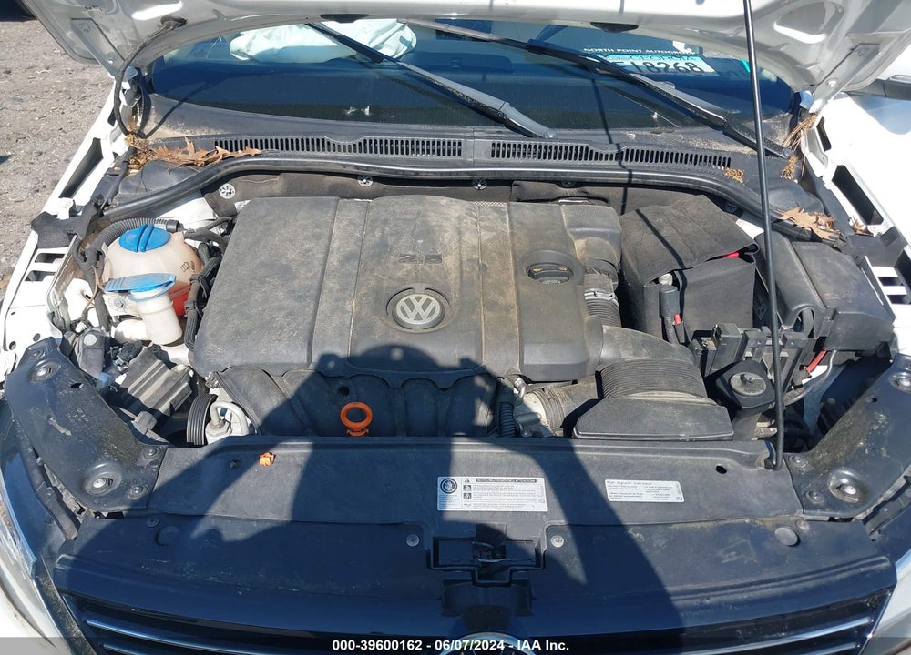 2012 VOLKSWAGEN JETTA 2.5L SE VIN: 3VWDP7AJ1CM381448