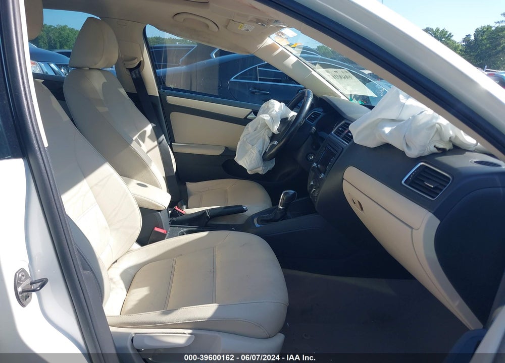 2012 VOLKSWAGEN JETTA 2.5L SE VIN: 3VWDP7AJ1CM381448