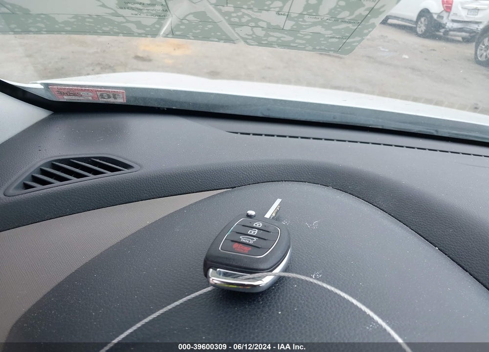 2014 HYUNDAI SANTA FE SPORT 2.4L VIN: 5XYZUDLB0EG128174