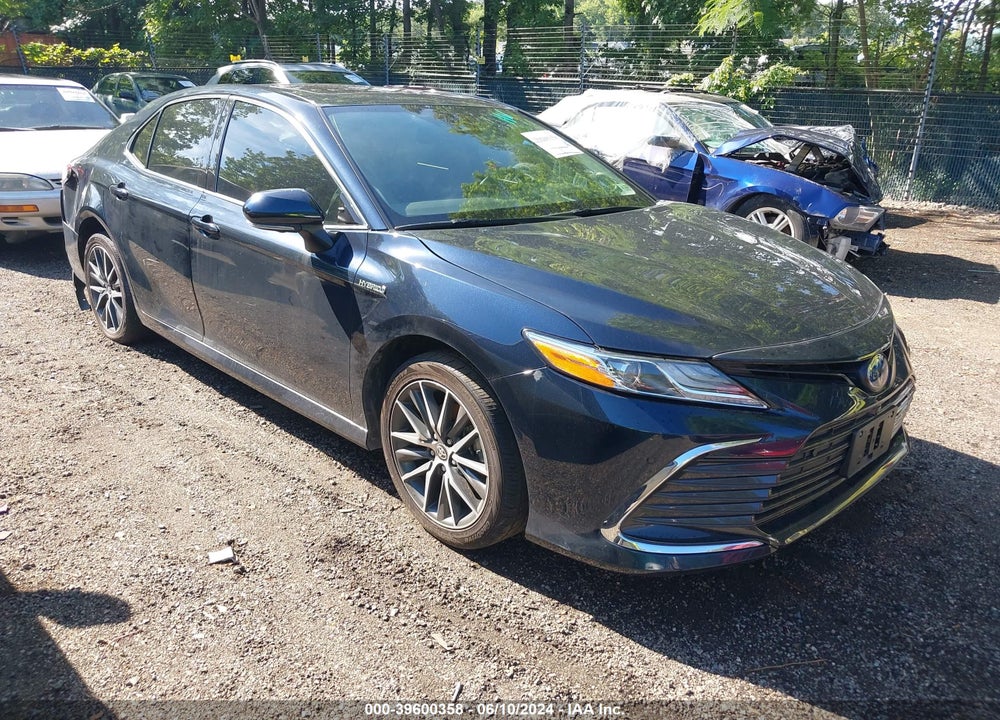 2021 TOYOTA CAMRY XLE HYBRID VIN: 4T1F31AK3MU547653