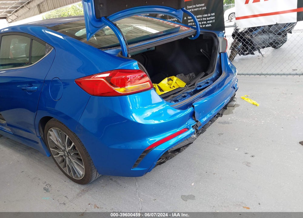 2017 HYUNDAI ELANTRA SPORT VIN: KMHD04LB5HU320937
