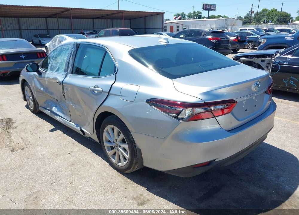 2024 TOYOTA CAMRY LE VIN: 4T1C11AK0RU894177