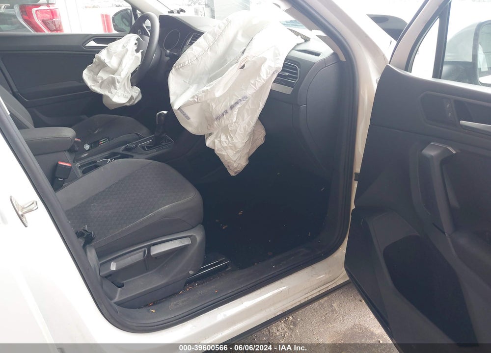 2019 VOLKSWAGEN TIGUAN 2.0T S VIN: 3VV0B7AX1KM041057
