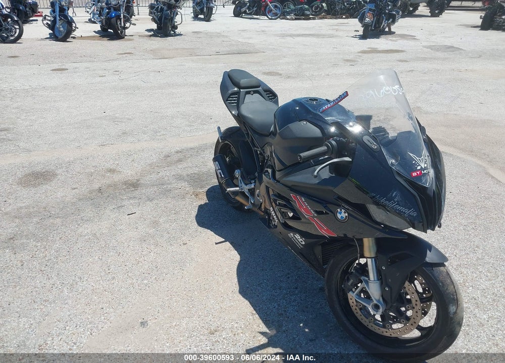 2022 BMW S 1000 RR VIN: WB10E230XN6F32515