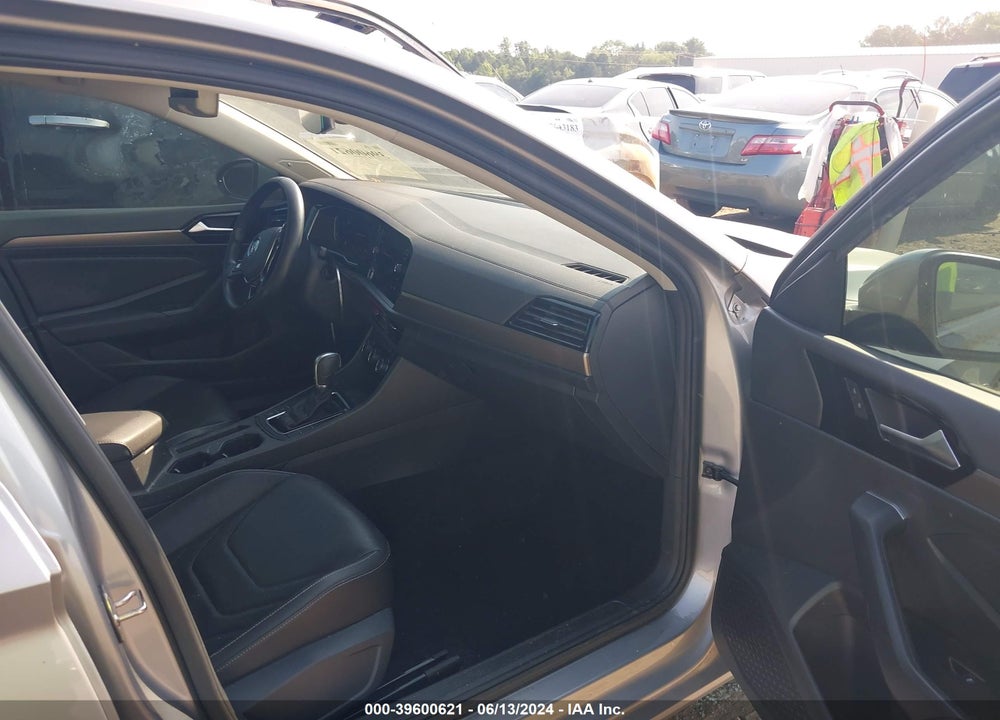 2019 VOLKSWAGEN JETTA 1.4T SEL PREMIUM VIN: 3VWG57BU1KM245976