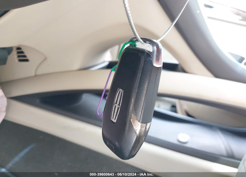 2015 LINCOLN MKZ VIN: 3LN6L2G97FR604747