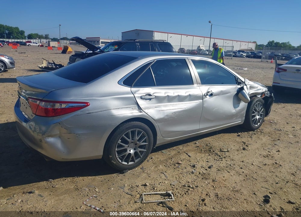 2017 TOYOTA CAMRY SE VIN: 4T1BF1FK9HU767089