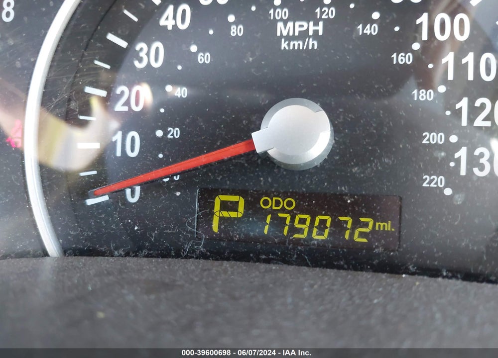 2012 KIA SEDONA LX VIN: KNDMG4C70C6477803