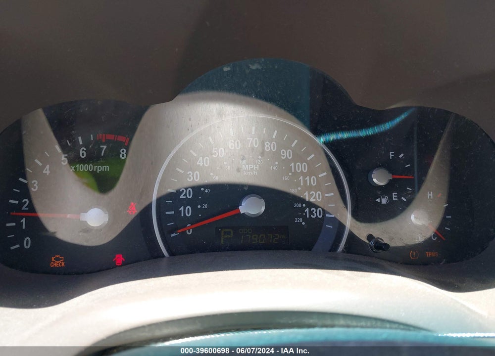 2012 KIA SEDONA LX VIN: KNDMG4C70C6477803