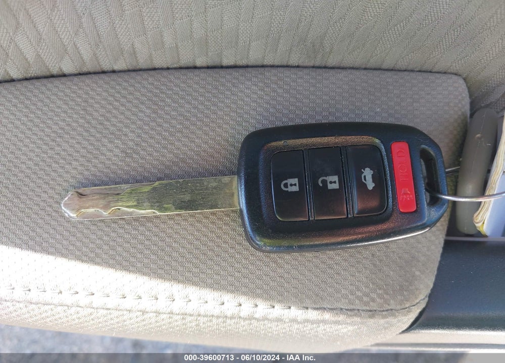 2014 HONDA CIVIC LX VIN: 2HGFB2F57EH513995