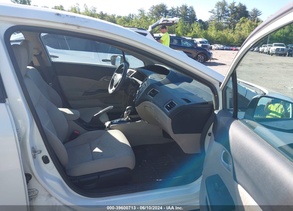 2014 HONDA CIVIC LX VIN: 2HGFB2F57EH513995