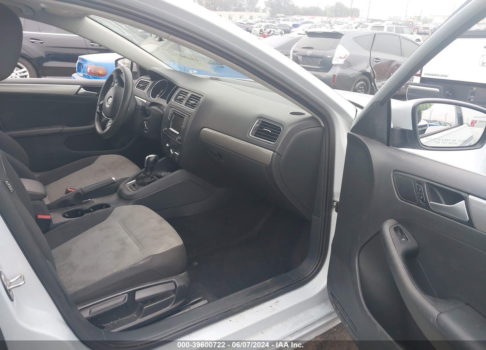 2017 VOLKSWAGEN JETTA 1.4T S VIN: 3VW2B7AJ6HM397299