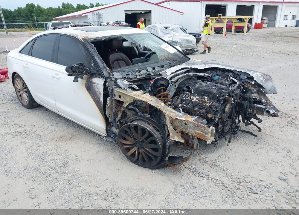 2012 AUDI A6 VIN: WAUGGAFC3CN056634