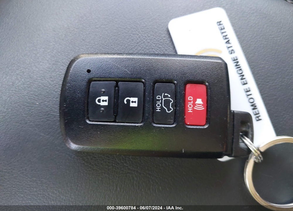 2017 TOYOTA RAV4 PLATINUM VIN: 2T3DFREV6HW566986