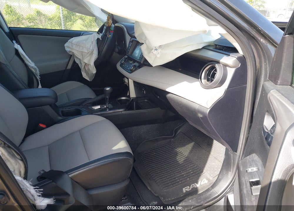 2017 TOYOTA RAV4 PLATINUM VIN: 2T3DFREV6HW566986