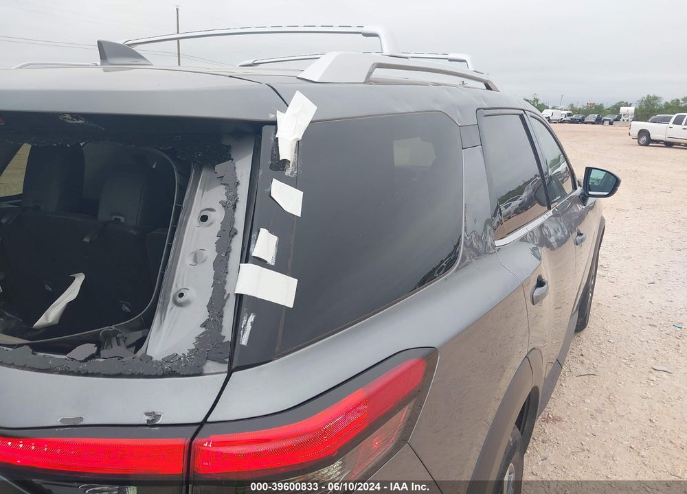 2023 NISSAN PATHFINDER SL FWD VIN: 5N1DR3CA4PC231159