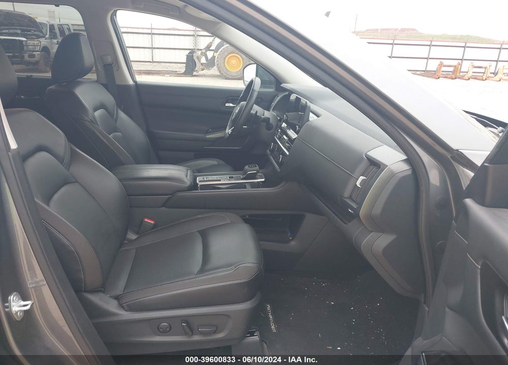 2023 NISSAN PATHFINDER SL FWD VIN: 5N1DR3CA4PC231159