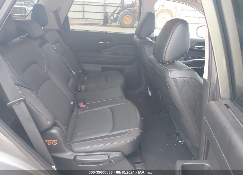 2023 NISSAN PATHFINDER SL FWD VIN: 5N1DR3CA4PC231159