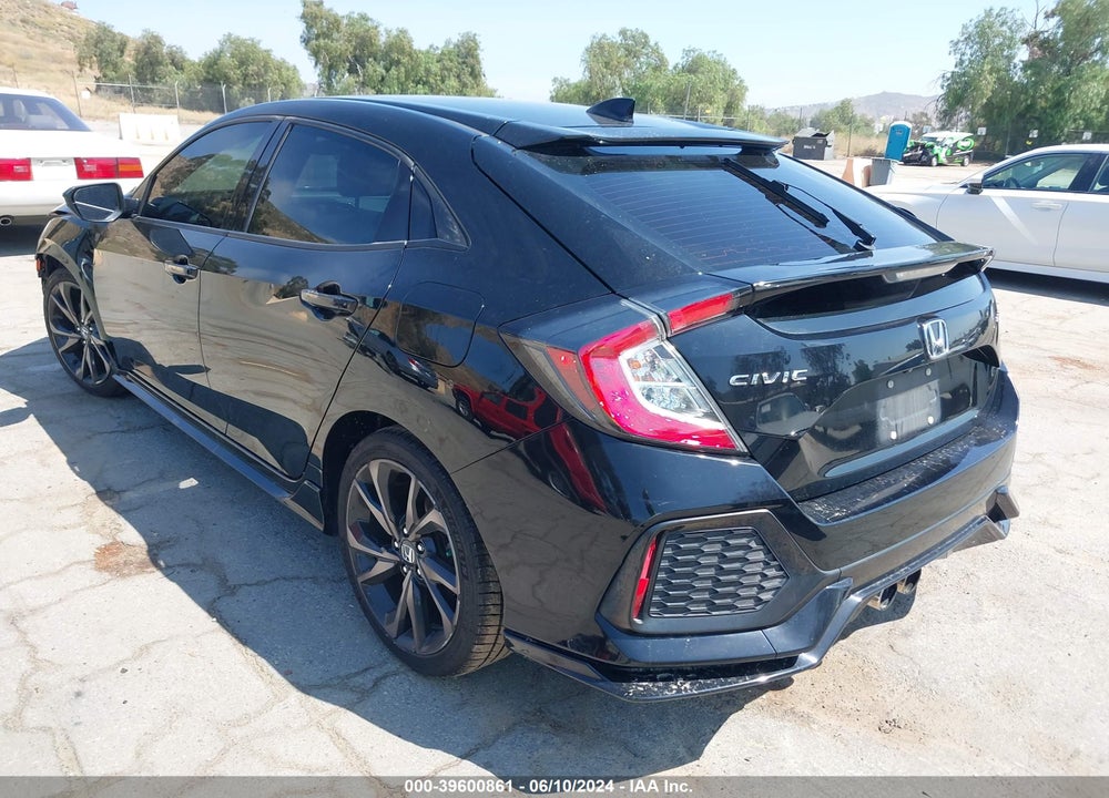 2018 HONDA CIVIC SPORT VIN: SHHFK7H45JU404871