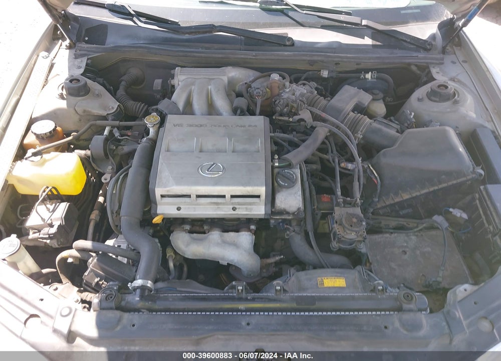 1998 LEXUS ES 300 VIN: JT8BF28G8W0144066