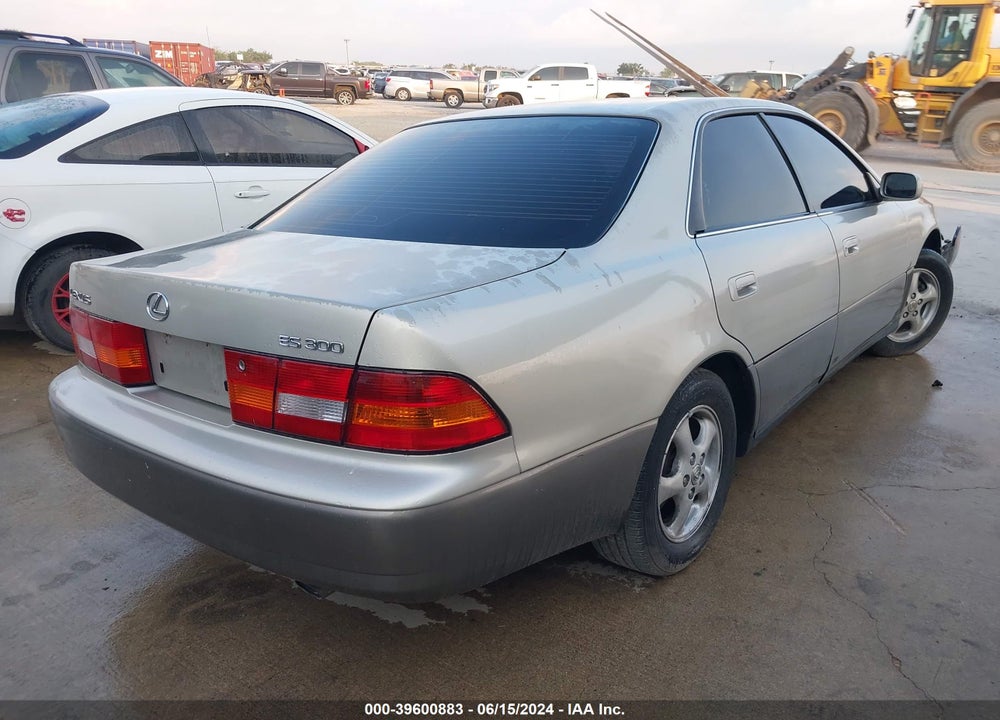 1998 LEXUS ES 300 VIN: JT8BF28G8W0144066