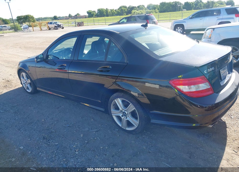 2011 MERCEDES-BENZ C 300 LUXURY 4MATIC/SPORT 4MATIC VIN: WDDGF8BB5BR173334