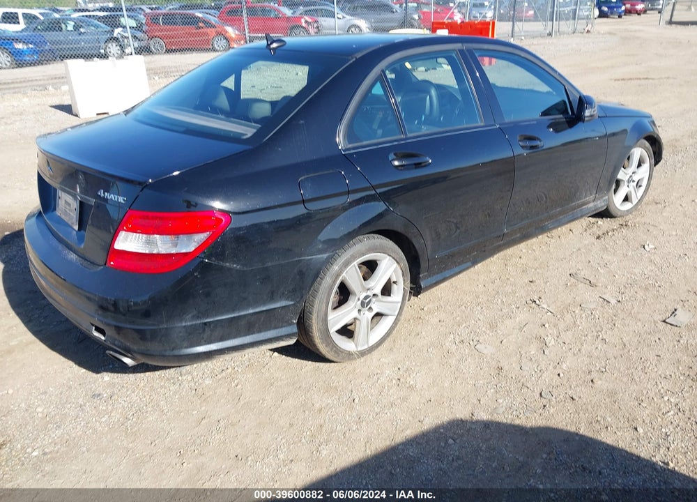 2011 MERCEDES-BENZ C 300 LUXURY 4MATIC/SPORT 4MATIC VIN: WDDGF8BB5BR173334