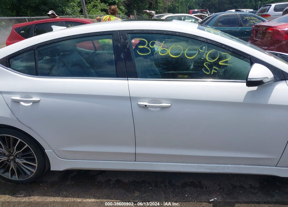 2018 HYUNDAI ELANTRA SPORT VIN: KMHD04LB3JU451015