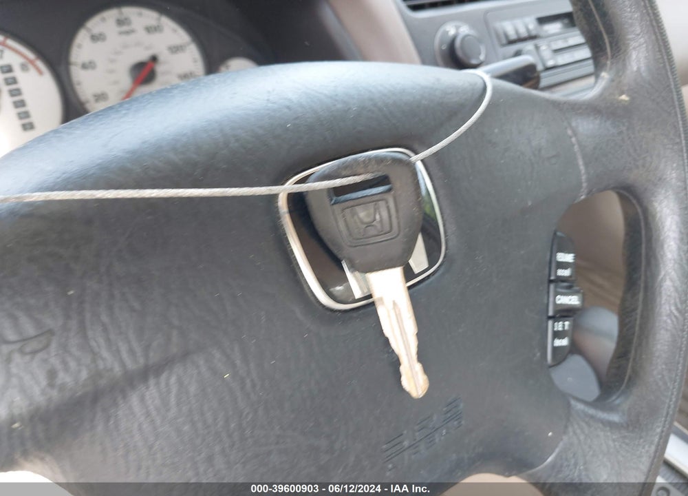 2002 HONDA CIVIC LX VIN: 2HGES16552H603678