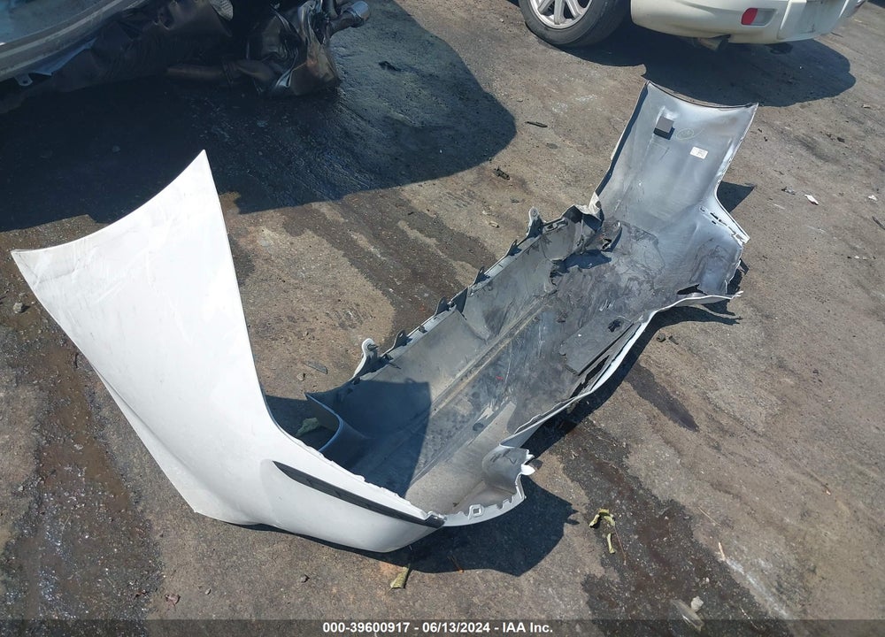 2022 TOYOTA CAMRY SE VIN: 4T1G11AK4NU658451