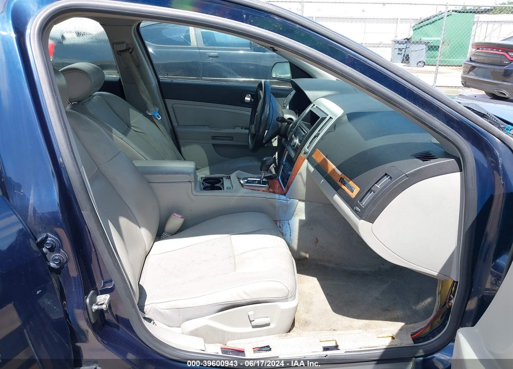 2008 CADILLAC STS V6 VIN: 1G6DW67V680175002