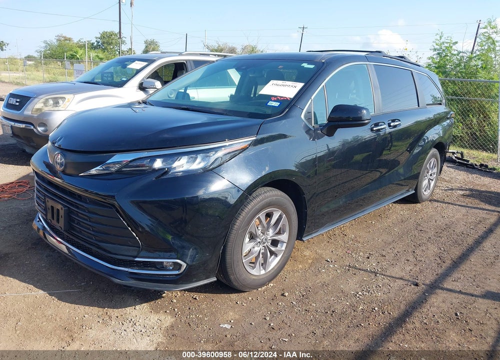 2023 TOYOTA SIENNA XLE VIN: 5TDJRKEC9PS175069