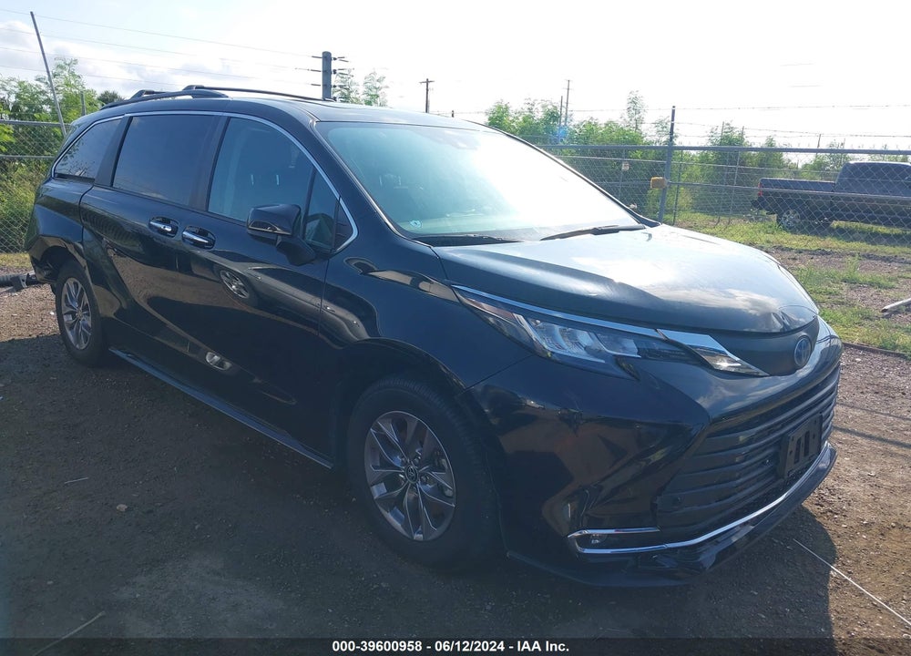 2023 TOYOTA SIENNA XLE VIN: 5TDJRKEC9PS175069