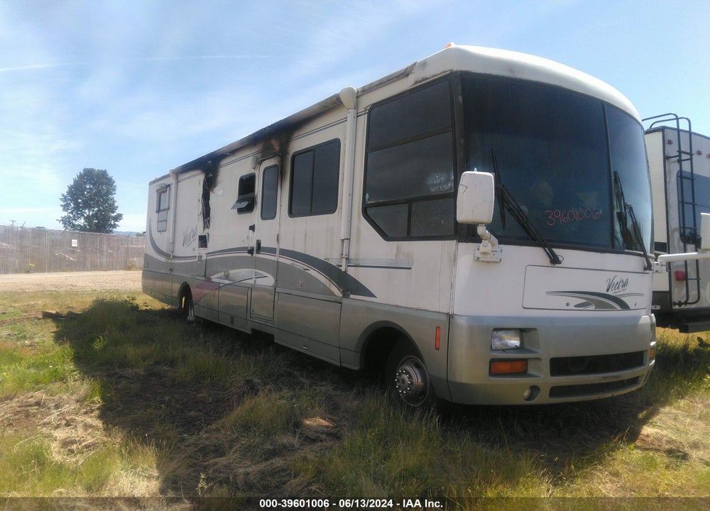 1998 FORD F530 SUPER DUTY VIN: 3FCMF53G1VJA17076