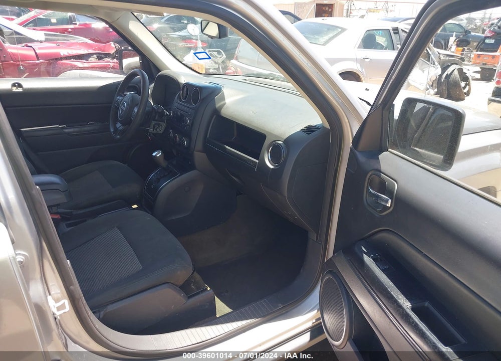 2016 JEEP PATRIOT SPORT VIN: 1C4NJPBB2GD813028