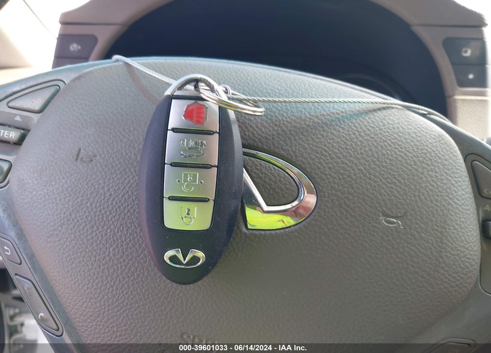 2009 INFINITI G37 VIN: JNKCV61E79M011139