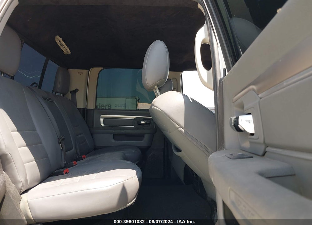 2017 RAM 2500 BIG HORN 4X4 6'4 BOX VIN: 3C6UR5DJ3HG613039