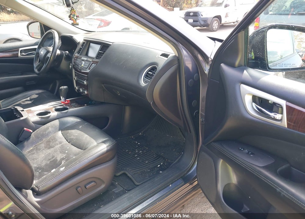 2014 NISSAN PATHFINDER SL VIN: 5N1AR2MN5EC663528
