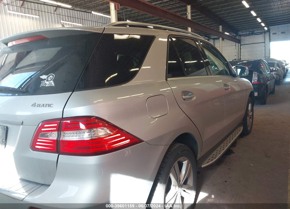 2015 MERCEDES-BENZ ML 350 4MATIC VIN: 4JGDA5HBXFA588831