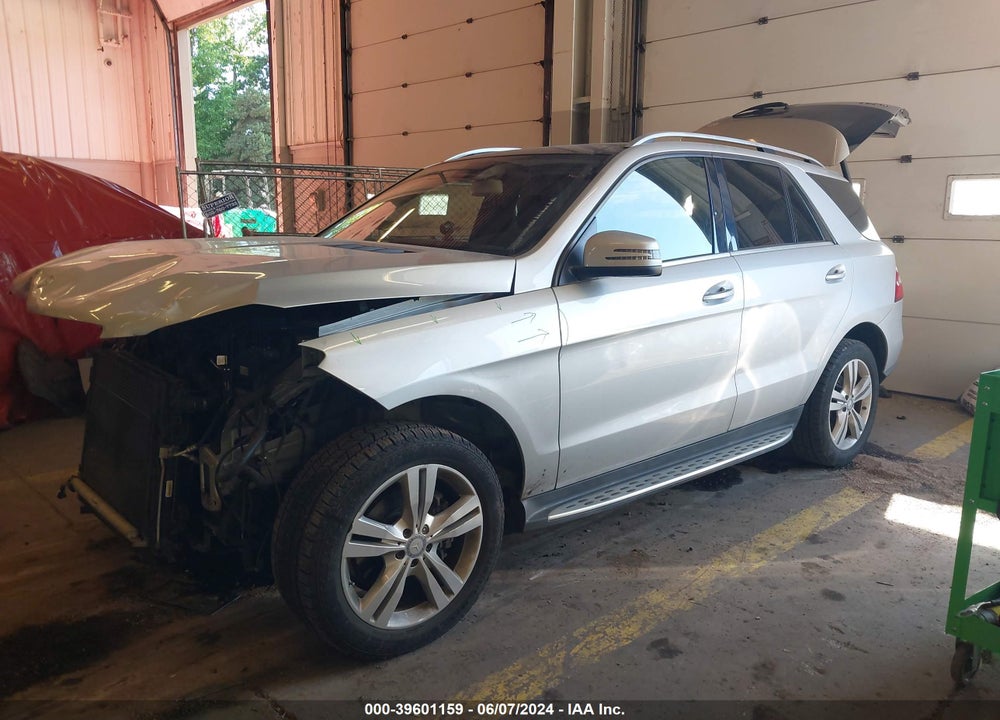 2015 MERCEDES-BENZ ML 350 4MATIC VIN: 4JGDA5HBXFA588831