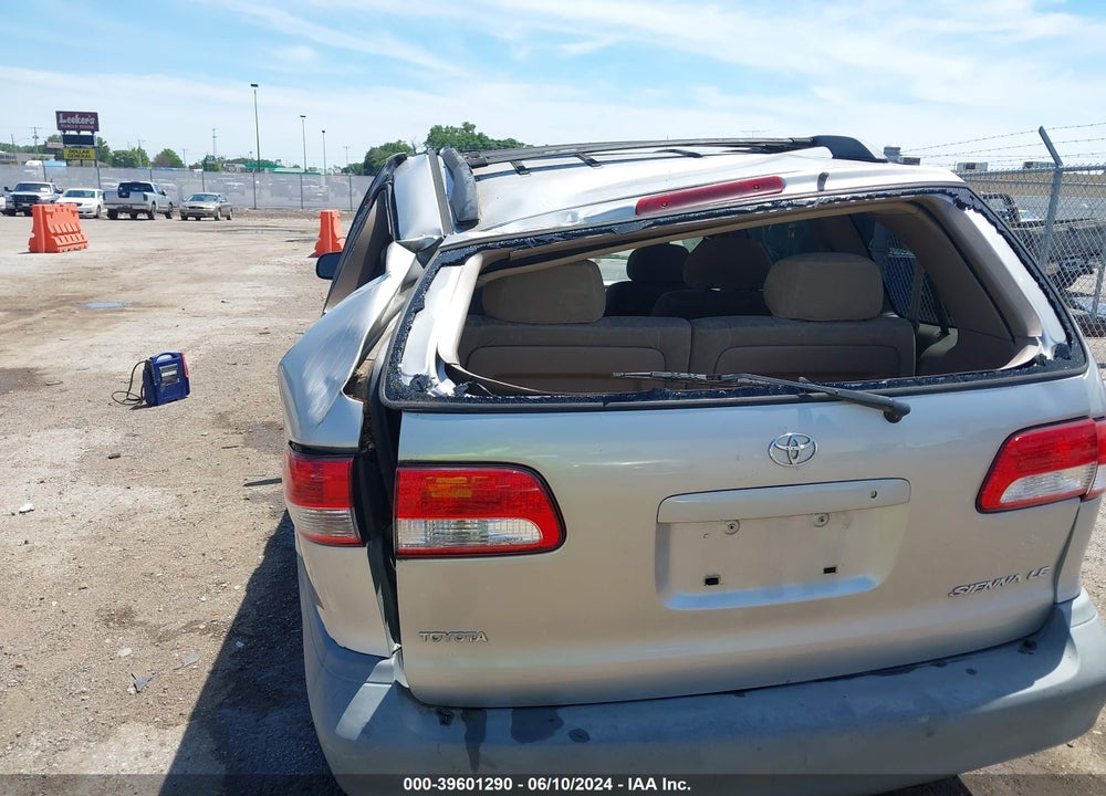 2001 TOYOTA SIENNA VIN: 4T3ZF13C61U351218