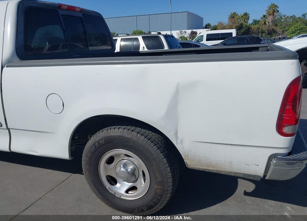 2002 FORD F-150 LARIAT/XL/XLT VIN: 1FTRX17W52NA61854