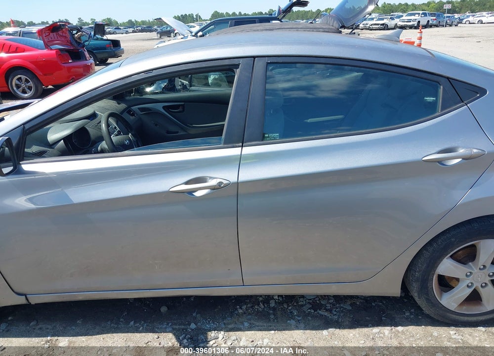 2013 HYUNDAI ELANTRA GLS VIN: KMHDH4AEXDU752374