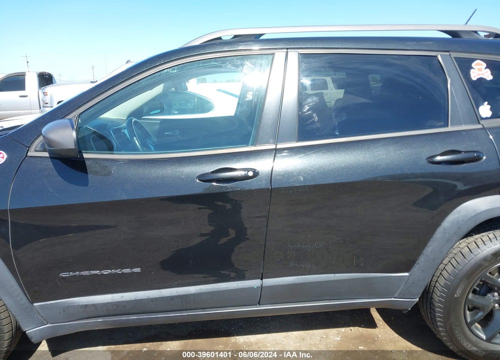 2015 JEEP CHEROKEE TRAILHAWK VIN: 1C4PJMBSXFW716511