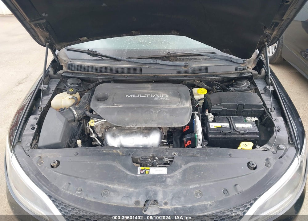 2016 CHRYSLER 200 LIMITED VIN: 1C3CCCAB0GN129086
