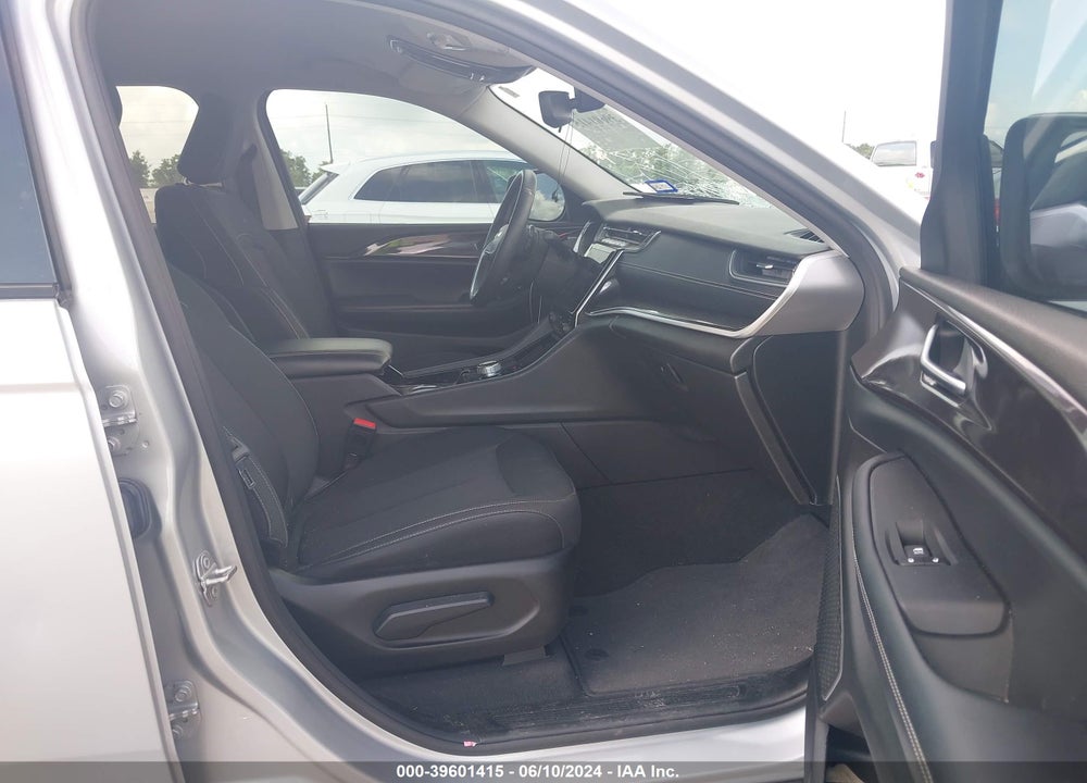 2022 JEEP GRAND CHEROKEE L LAREDO 4X4 VIN: 1C4RJKAG4N8604588