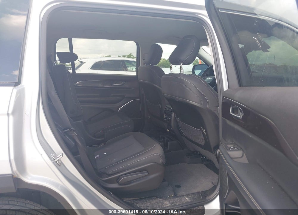 2022 JEEP GRAND CHEROKEE L LAREDO 4X4 VIN: 1C4RJKAG4N8604588